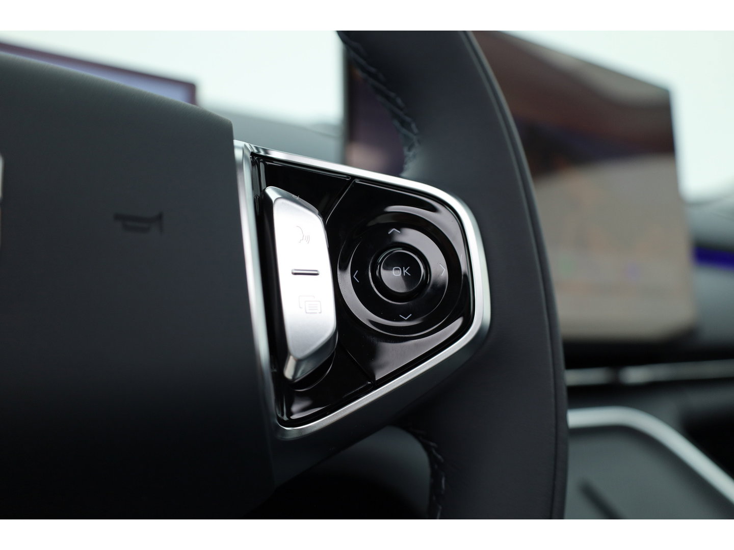 GEELY Starray EM-i 1.5 Max+ | Voorraad! | 29.8 kWh | 136 WLTP | 60 KW snellaadvermogen | 19'' | Flyme | Massage | Pano | Stoelverw. + Ventilatie