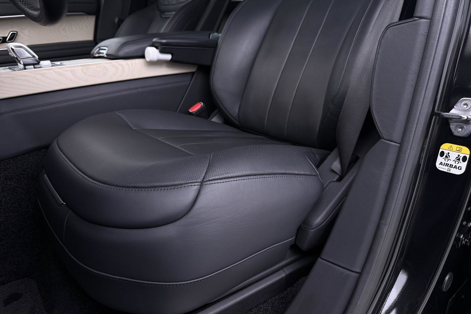 Land Rover Range Rover SV 3.0 P510e SV | Rear Seat Entertainment | Meridian Signature | 23 Inch | Koelbox | ClearSight | Massage