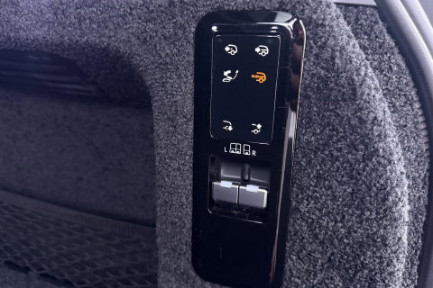 Land Rover Range Rover SV 3.0 P510e SV | Rear Seat Entertainment | Meridian Signature | 23 Inch | Koelbox | ClearSight | Massage