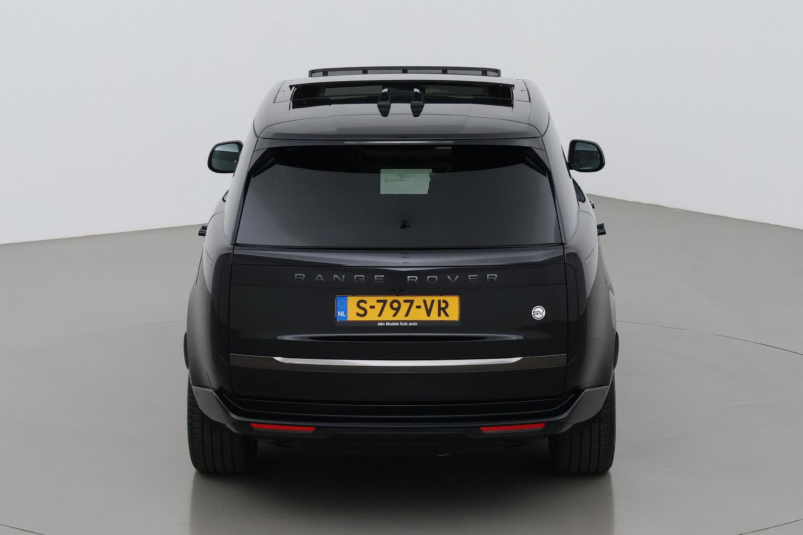 Land Rover Range Rover SV 3.0 P510e SV | Rear Seat Entertainment | Meridian Signature | 23 Inch | Koelbox | ClearSight | Massage
