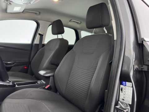 Ford FOCUS Wagon 1.5 TDCI Titanium (INCL.BTW) *NAVI-FULLMAP | HEATED-COMFORTSEATS | CAMERA | KEYLESS | PRIVACY-GLASS | ECC | PDC | CRUISE | 16''ALU*