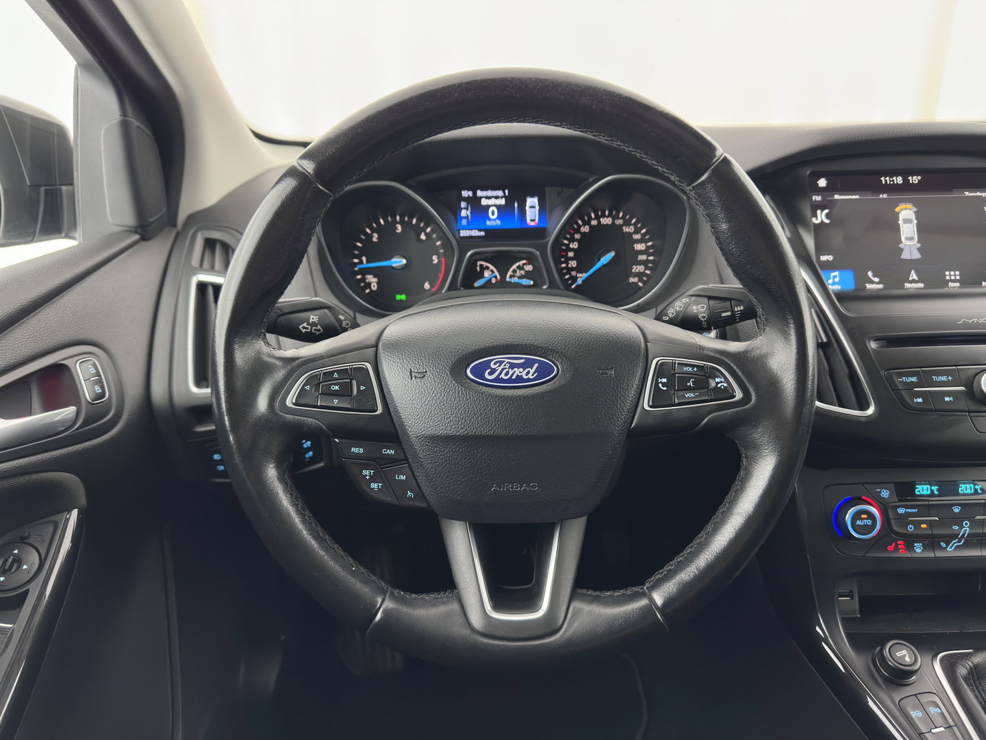 Ford FOCUS Wagon 1.5 TDCI Titanium (INCL.BTW) *NAVI-FULLMAP | HEATED-COMFORTSEATS | CAMERA | KEYLESS | PRIVACY-GLASS | ECC | PDC | CRUISE | 16''ALU*
