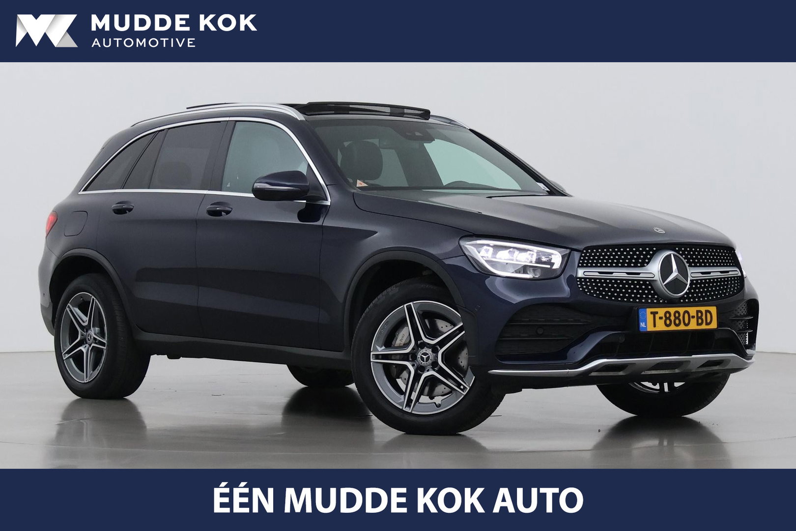 Mercedes-Benz GLC 300e 4MATIC Premium Plus | AMG Line | Panoramadak | 360° Camera | Trekhaak | Stoelverwarming | Dodehoekassistent | Keyless