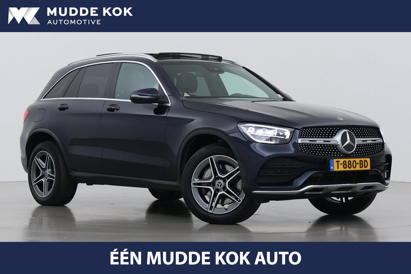 Mercedes-Benz GLC 300e 4MATIC Premium Plus | AMG Line | Panoramadak | 360° Camera | Trekhaak | Stoelverwarming | Dodehoekassistent | Keyless