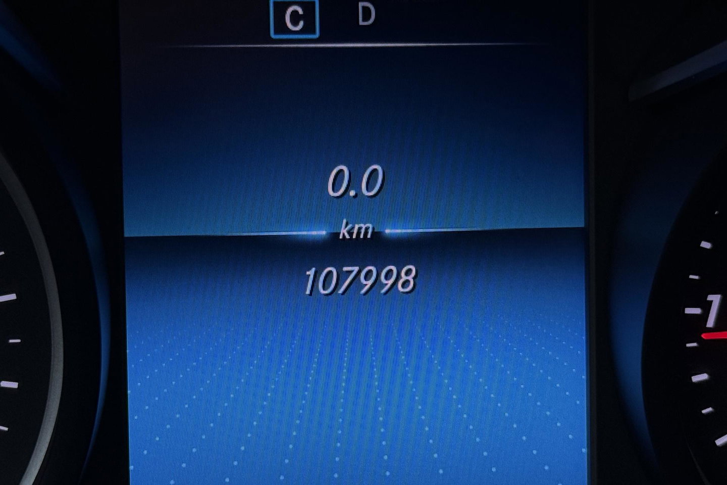 Mercedes-Benz GLC 300e 4MATIC Premium Plus | AMG Line | Panoramadak | 360° Camera | Trekhaak | Stoelverwarming | Dodehoekassistent | Keyless