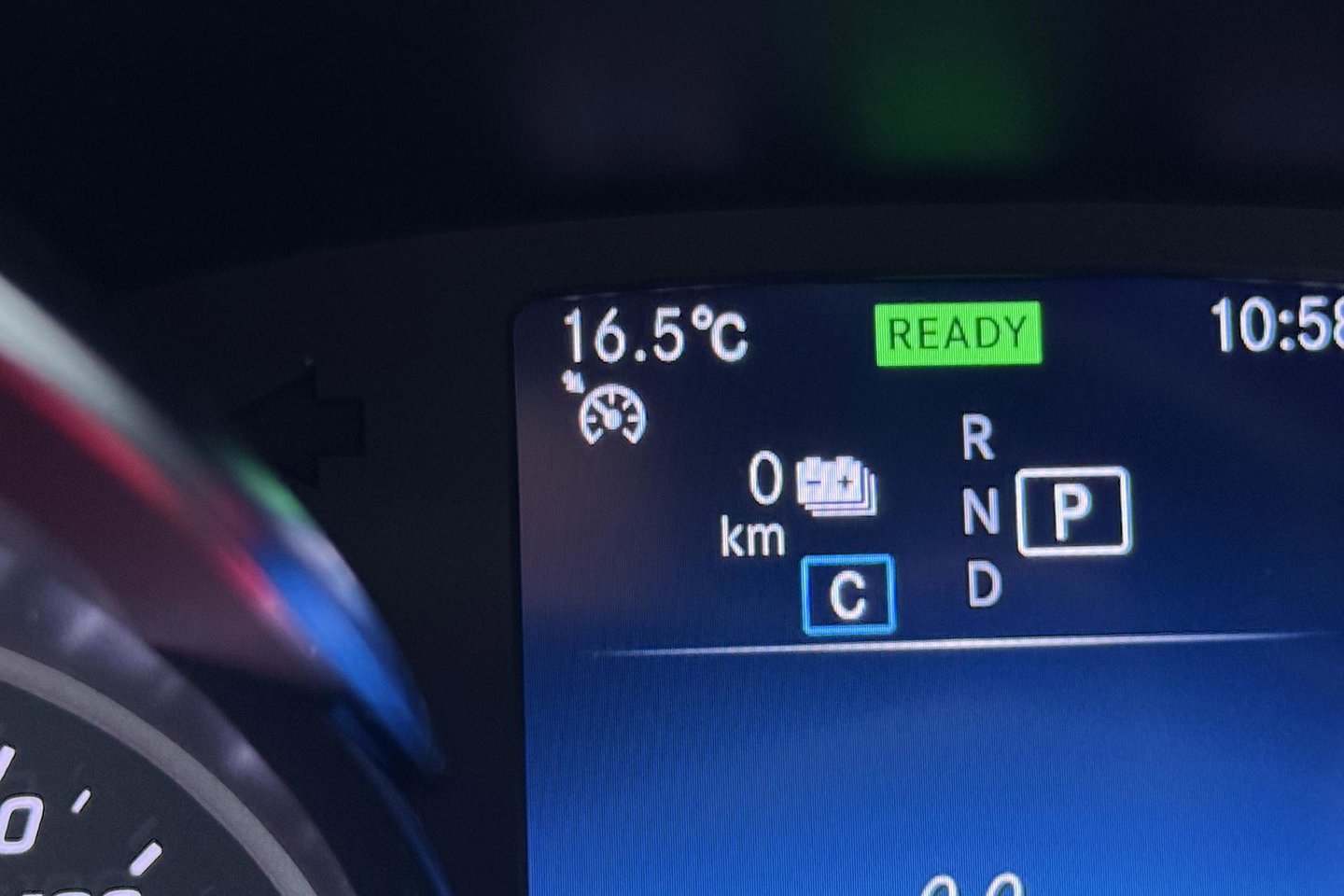 Mercedes-Benz GLC 300e 4MATIC Premium Plus | AMG Line | Panoramadak | 360° Camera | Trekhaak | Stoelverwarming | Dodehoekassistent | Keyless
