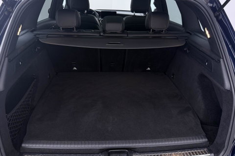 Mercedes-Benz GLC 300e 4MATIC Premium Plus | AMG Line | Panoramadak | 360° Camera | Trekhaak | Stoelverwarming | Dodehoekassistent | Keyless