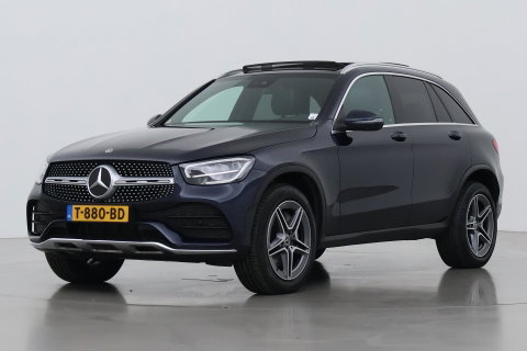 Mercedes-Benz GLC 300e 4MATIC Premium Plus | AMG Line | Panoramadak | 360° Camera | Trekhaak | Stoelverwarming | Dodehoekassistent | Keyless