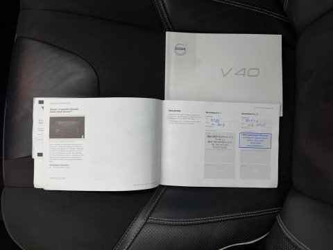 Volvo V40 2.0 D2 R-Design Business *LEATHER-MICROFIBRE | XENON | NAVI-FULLMAP | HEATED-SPORTSEATS | PRIVACY-GLASS | ECC | PDC | CRUISE | PREMIUM-AUDIO | 18''ALU | TOWBAR*