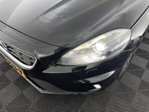 Volvo V40 2.0 D2 R-Design Business *LEATHER-MICROFIBRE | XENON | NAVI-FULLMAP | HEATED-SPORTSEATS | PRIVACY-GLASS | ECC | PDC | CRUISE | PREMIUM-AUDIO | 18''ALU | TOWBAR*