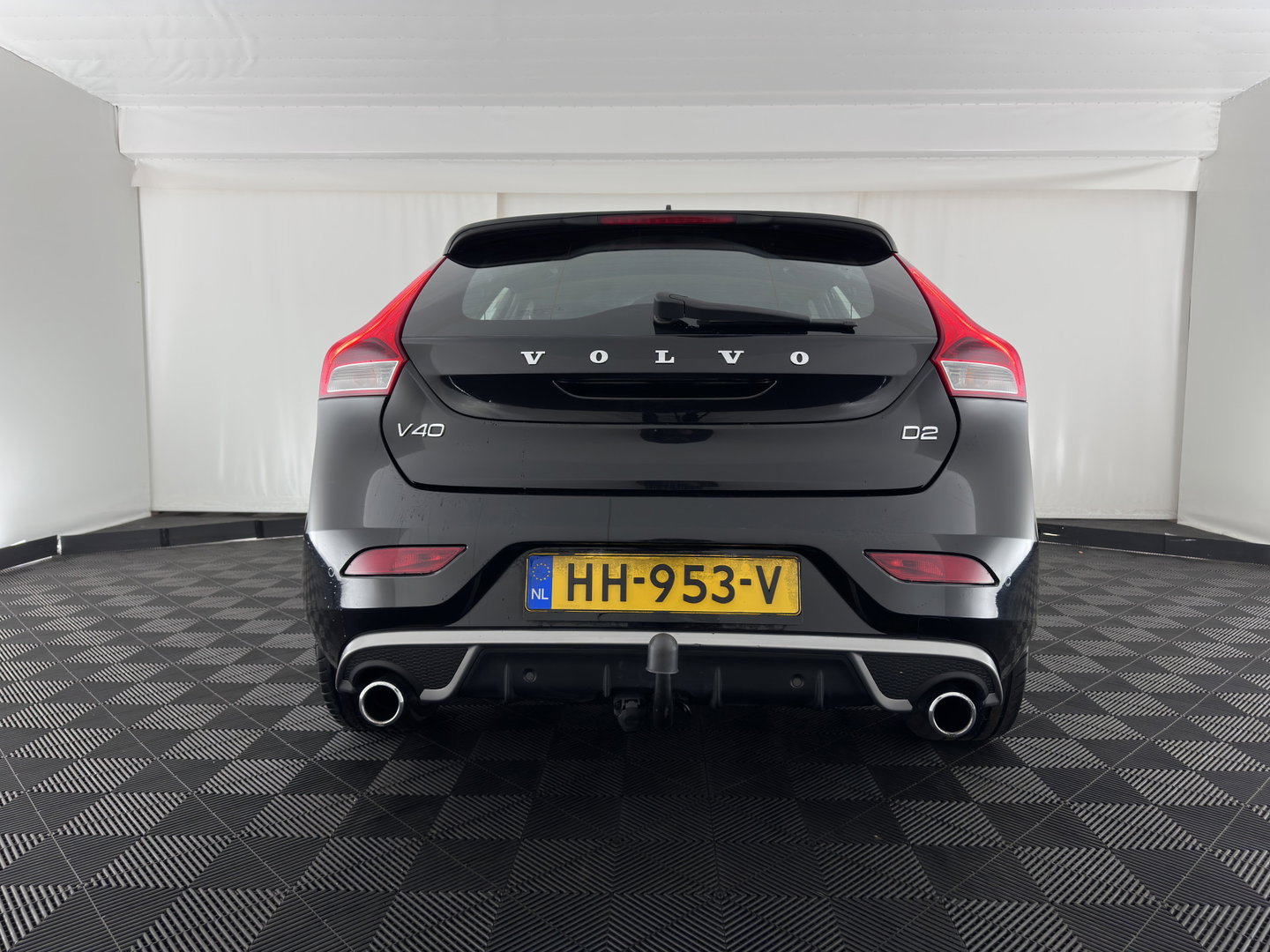 Volvo V40 2.0 D2 R-Design Business *LEATHER-MICROFIBRE | XENON | NAVI-FULLMAP | HEATED-SPORTSEATS | PRIVACY-GLASS | ECC | PDC | CRUISE | PREMIUM-AUDIO | 18''ALU | TOWBAR*
