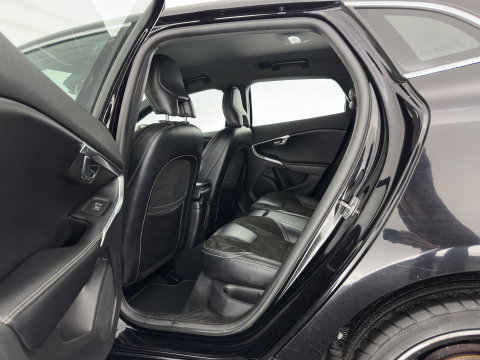 Volvo V40 2.0 D2 R-Design Business *LEATHER-MICROFIBRE | XENON | NAVI-FULLMAP | HEATED-SPORTSEATS | PRIVACY-GLASS | ECC | PDC | CRUISE | PREMIUM-AUDIO | 18''ALU | TOWBAR*