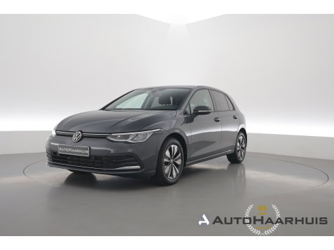 Volkswagen Golf 1.0 TSI Life | Rijklaar! | Dig. Cockpit | Camera | PDC V+A | Apple CarPlay | Stoel- Stuurverw. | All Season