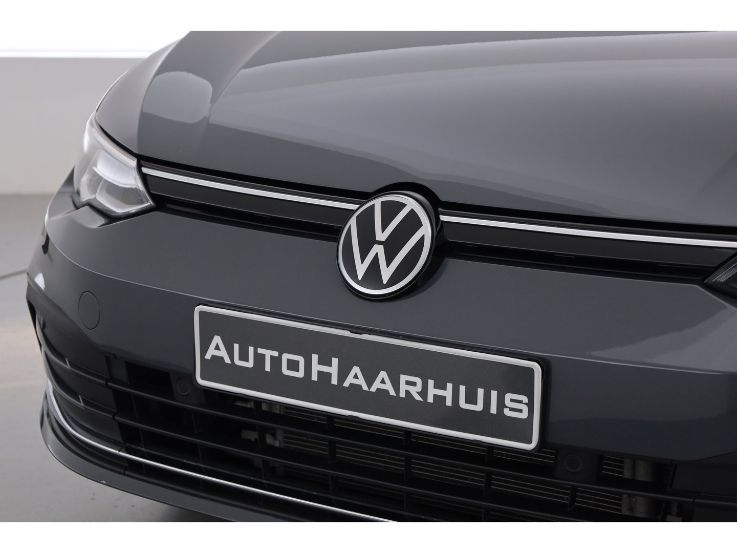 Volkswagen Golf 1.0 TSI Life | Rijklaar! | Dig. Cockpit | Camera | PDC V+A | Apple CarPlay | Stoel- Stuurverw. | All Season
