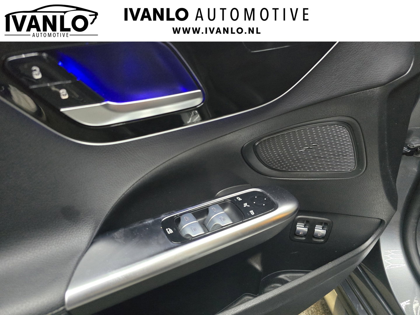 Mercedes-Benz C-Klasse 300 e AMG Line PHEV Leder LED Camera Sfeer Navi Trekhaak LM