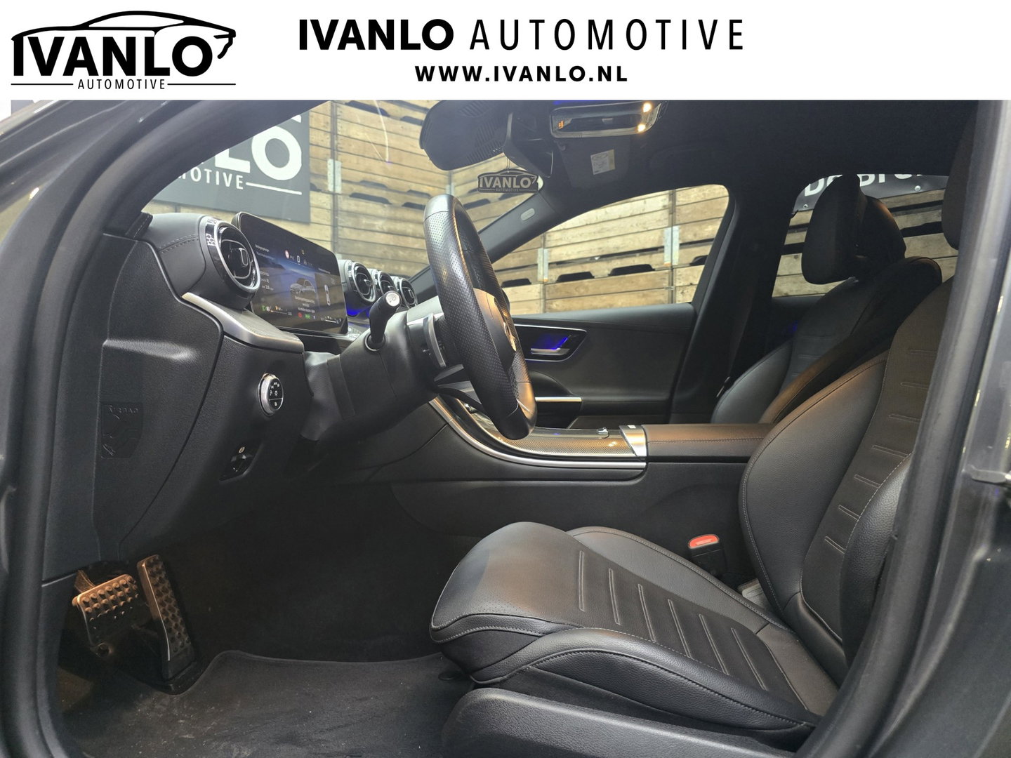 Mercedes-Benz C-Klasse 300 e AMG Line PHEV Leder LED Camera Sfeer Navi Trekhaak LM