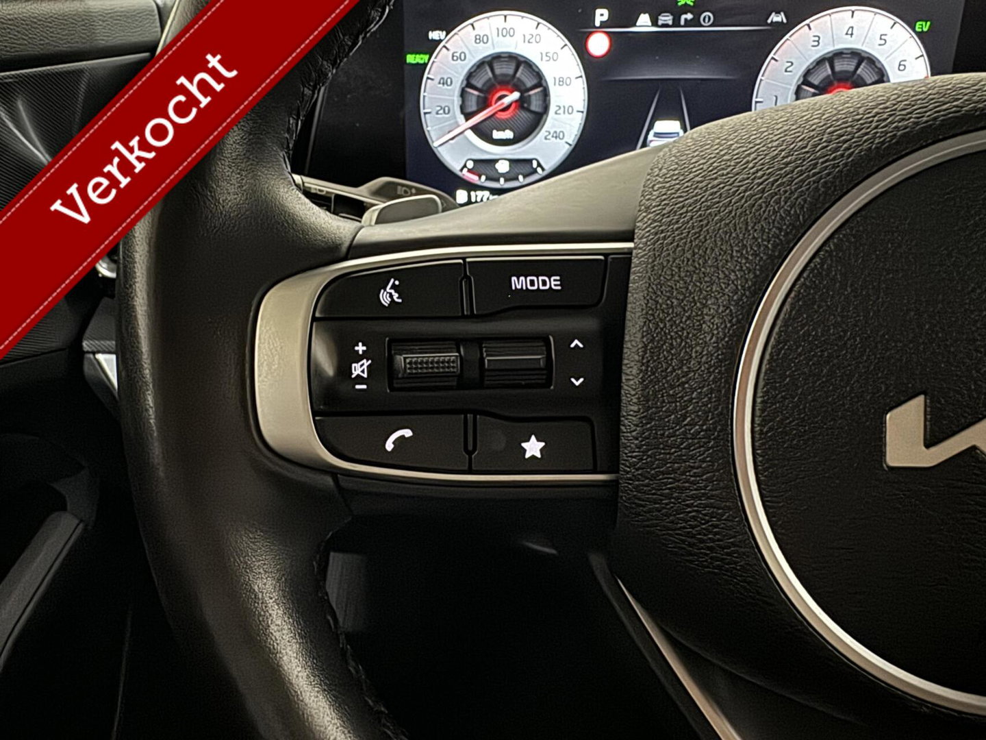 Kia Sportage 1.6 T-GDi Plug-in Hybrid AWD Pano 360° Carplay Trekh. ACC