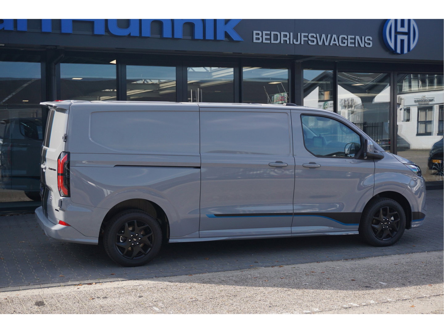 Ford E-Transit Custom 340L 218PK 71KWH Sport AUT Apple CP/Android A, Cam, 17" LM!! NR. EC52