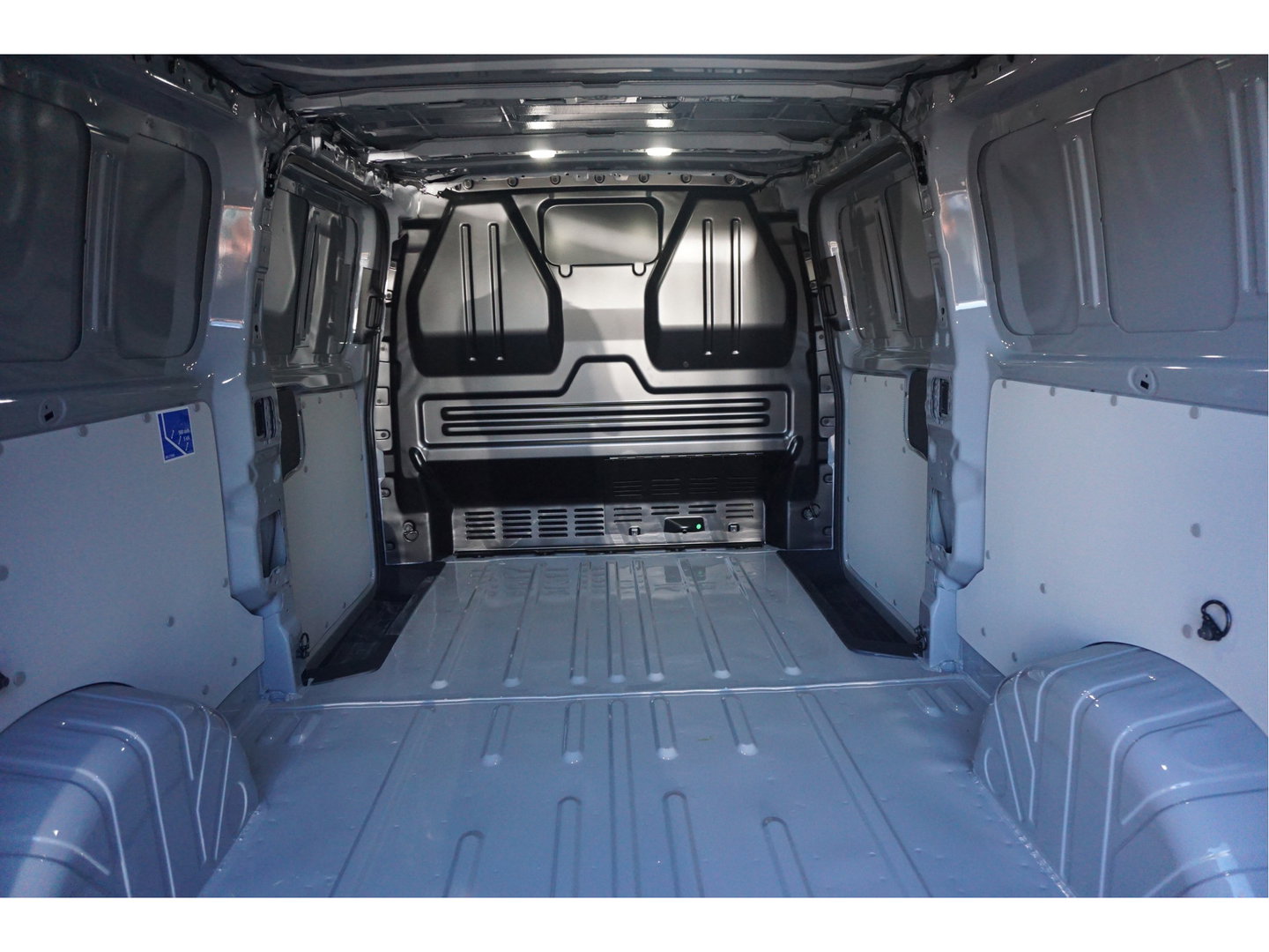 Ford E-Transit Custom 320L 218PK 71KWH AWD Limited AUT BPM VRIJ!! Apple CP/Android A, LED, Trekhaak, 2x Schuifdeur 17" LM!! NR. EC55