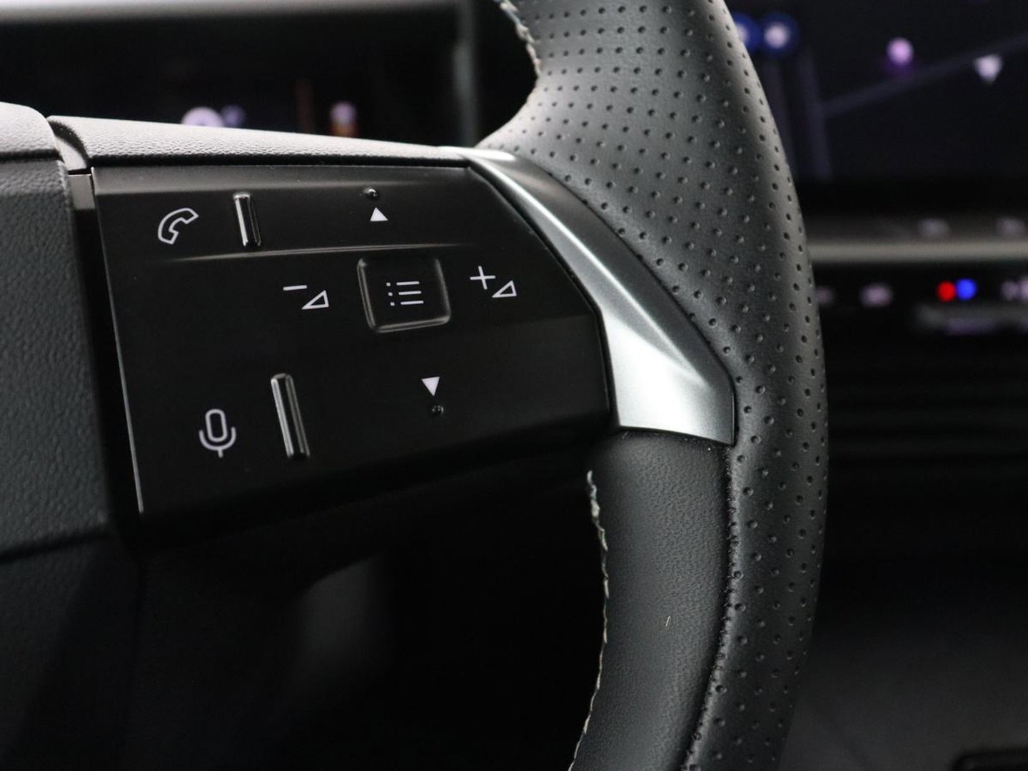 Opel Grandland 1.2 Turbo Hybrid GS | Trekhaak | Stoelverwarming | LED | Head-Up | Apple Carplay |
