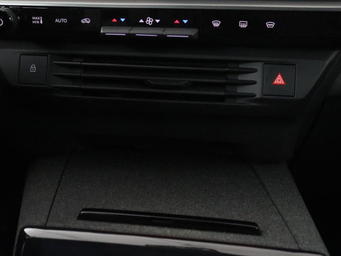 Opel Grandland 1.2 Turbo Hybrid GS | Trekhaak | Stoelverwarming | LED | Head-Up | Apple Carplay |
