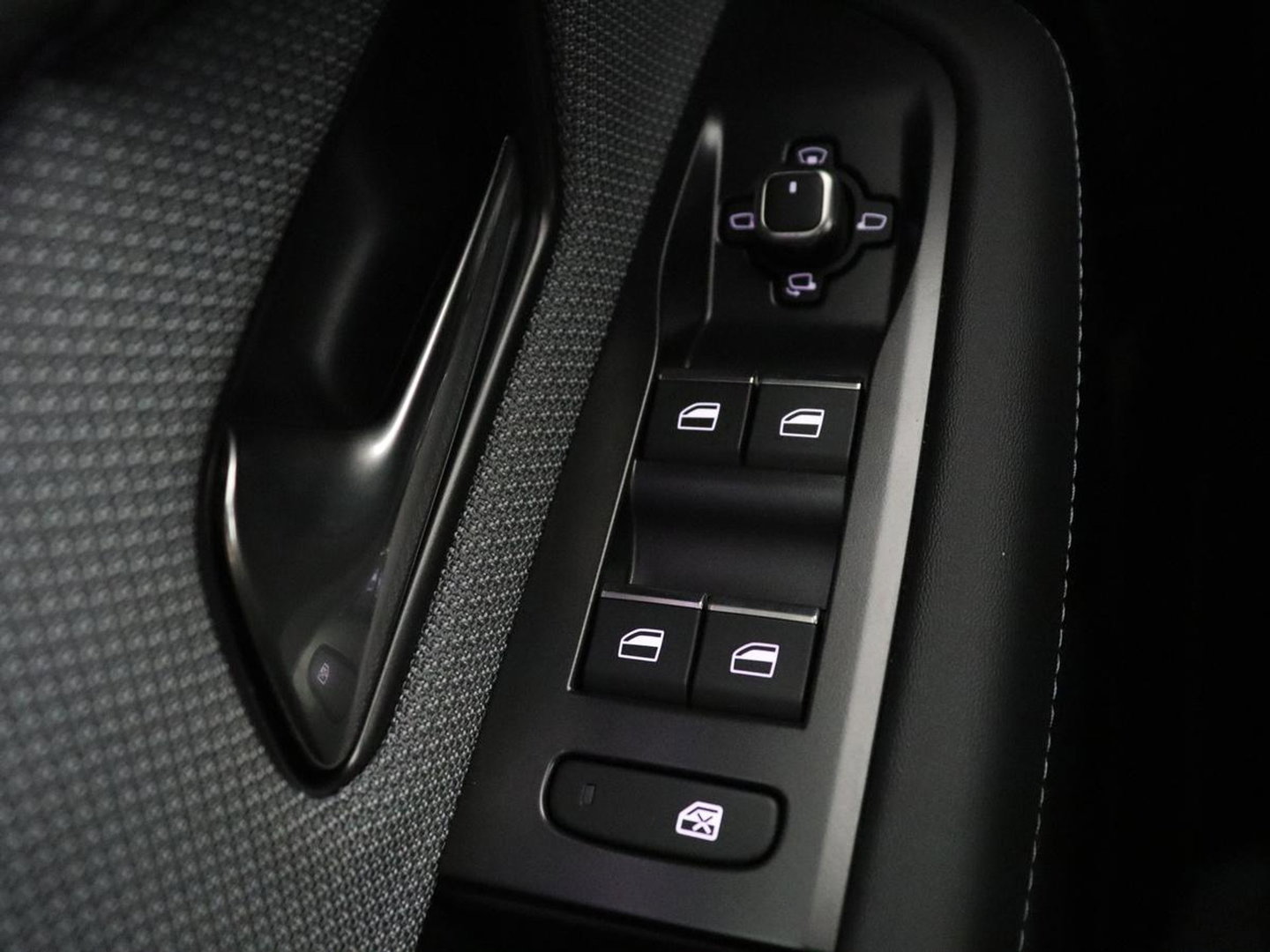 Opel Grandland 1.2 Turbo Hybrid GS | Trekhaak | Stoelverwarming | LED | Head-Up | Apple Carplay |