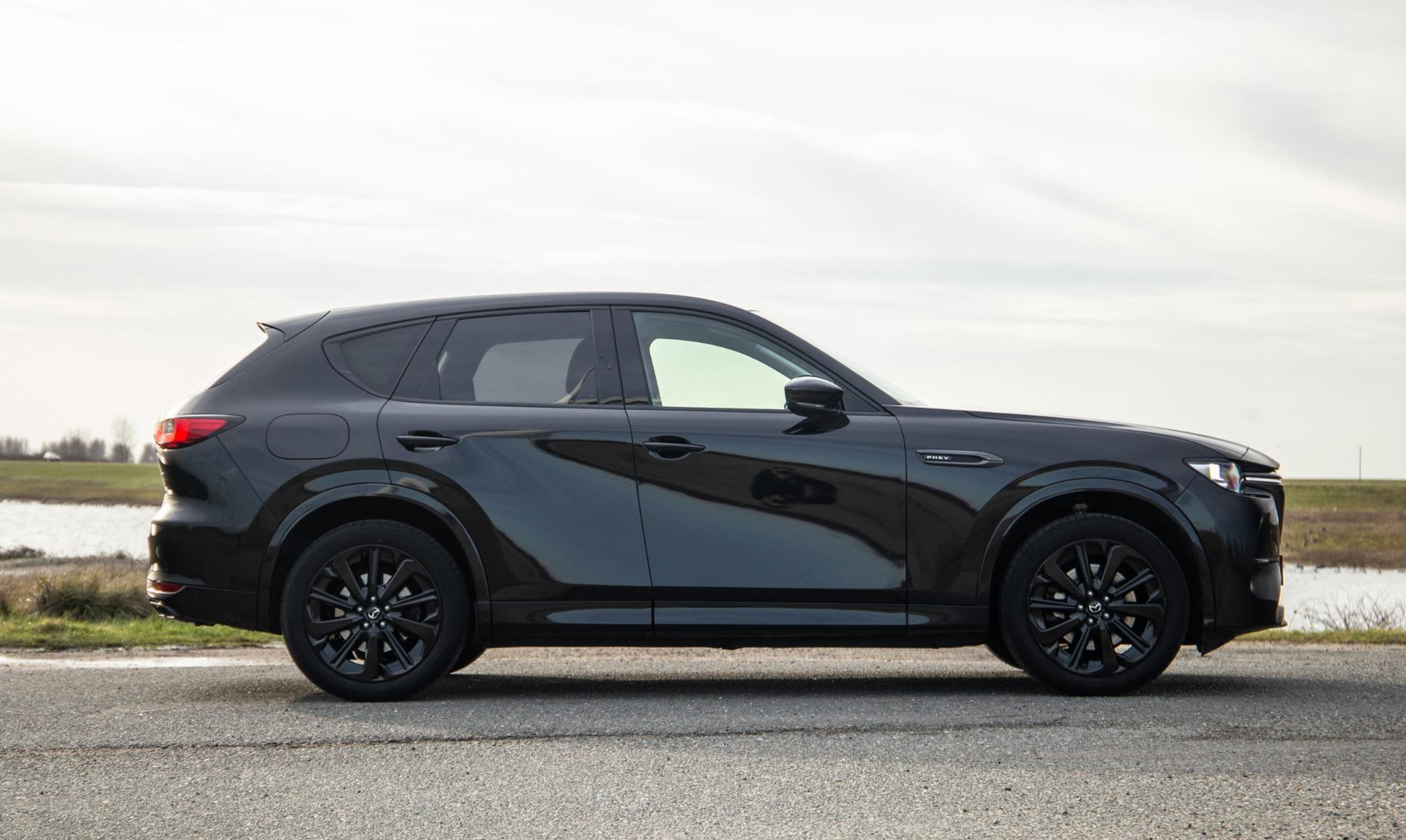 Mazda CX-60 2.5 e-SkyActiv PHEV CAMERA / STOELVERWARMING + KOELING / CARPLAY / ADAPTIVE CRUISE
