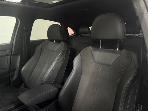 Audi Q3 Sportback 35 TFSI S Edition*Pano*Camera*Stoelverwarming*