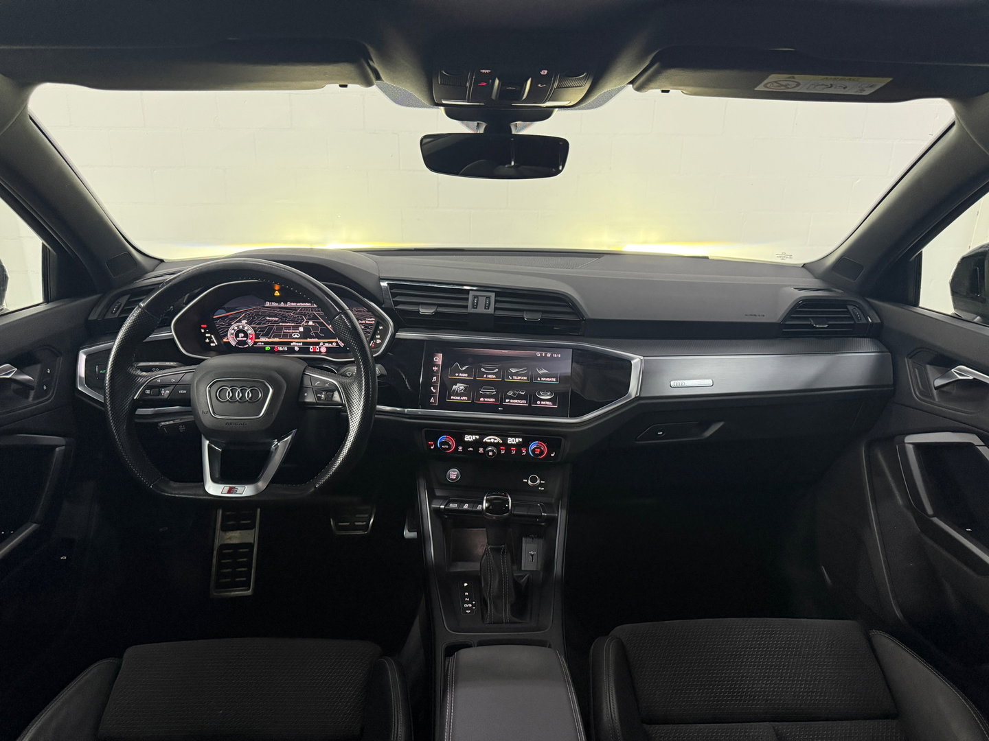 Audi Q3 Sportback 35 TFSI S Edition*Pano*Camera*Stoelverwarming*