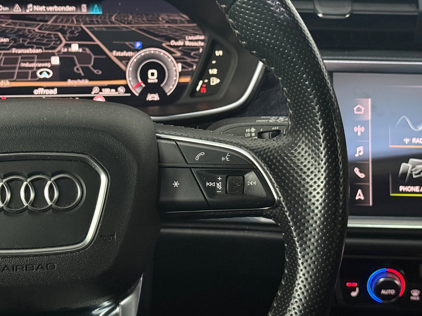 Audi Q3 Sportback 35 TFSI S Edition*Pano*Camera*Stoelverwarming*
