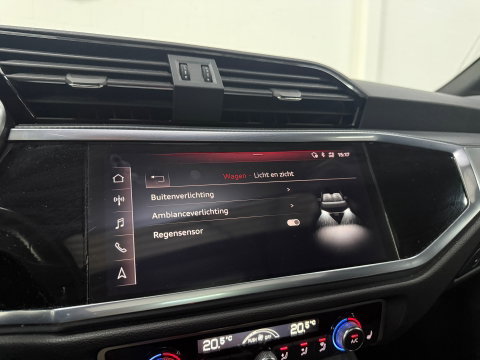 Audi Q3 Sportback 35 TFSI S Edition*Pano*Camera*Stoelverwarming*