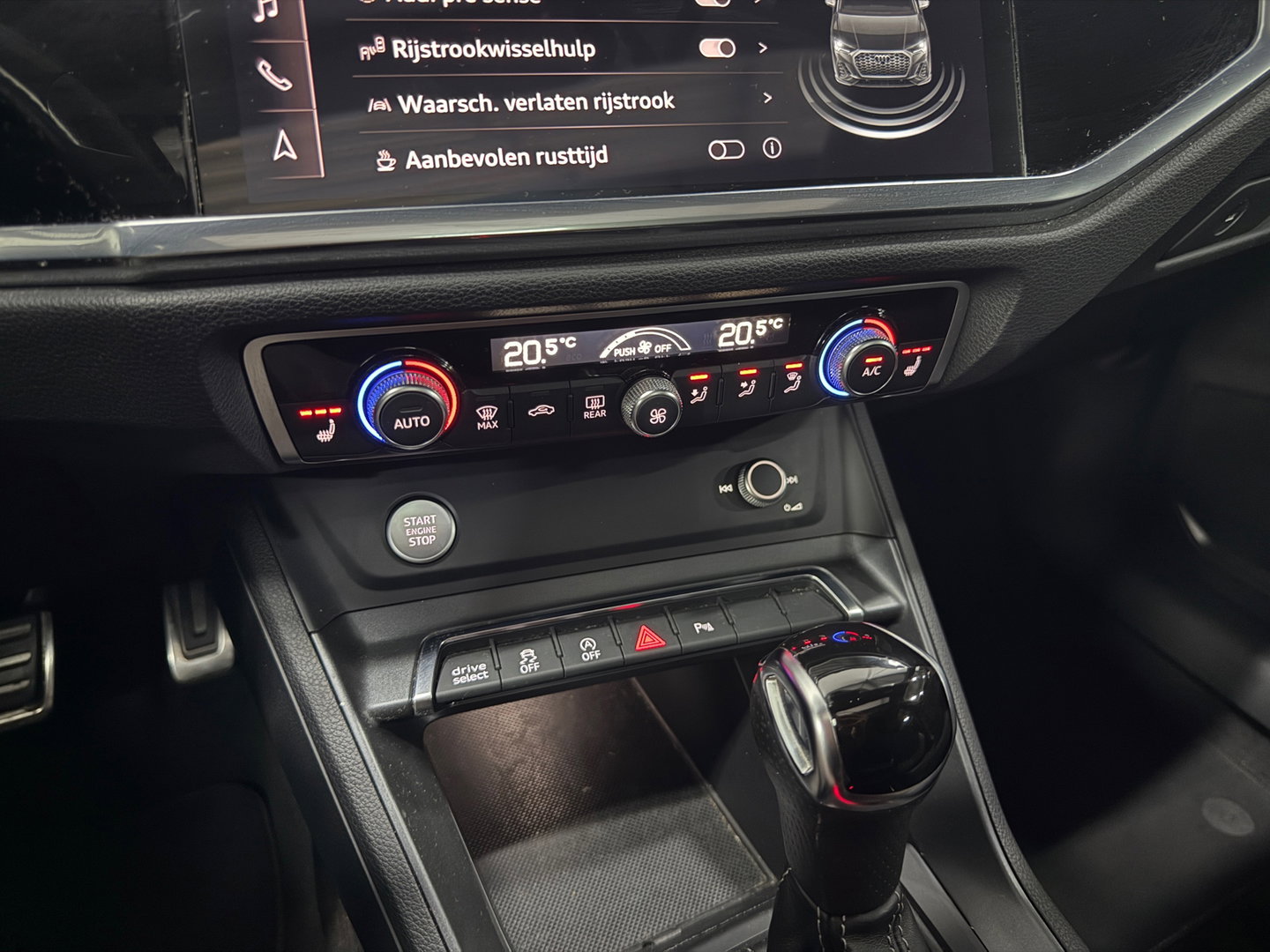 Audi Q3 Sportback 35 TFSI S Edition*Pano*Camera*Stoelverwarming*