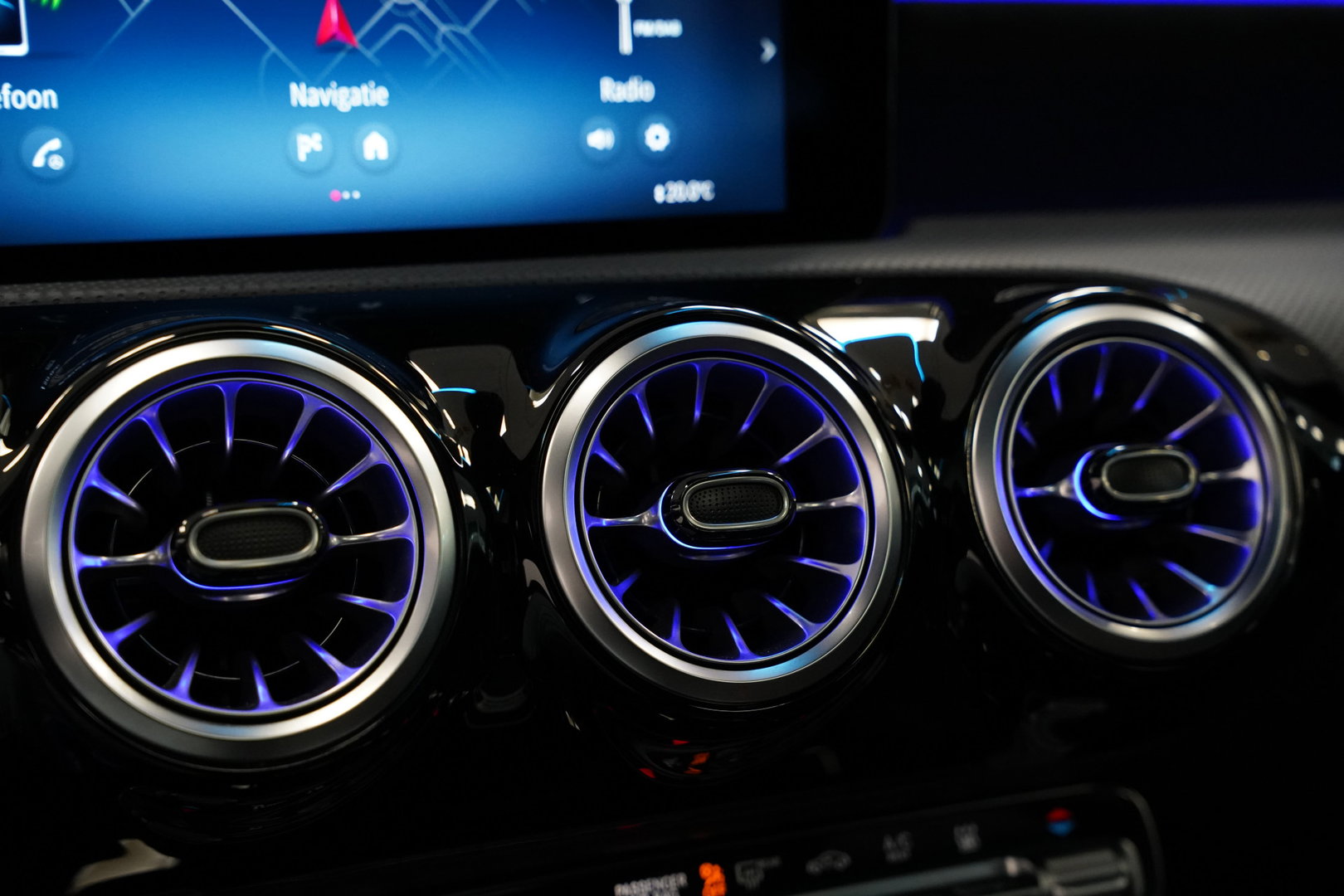 Mercedes-Benz A-Klasse 250 e Star Edition LIMITED ACC PDC Panoramadak Sfeerverlichting AMG NAP