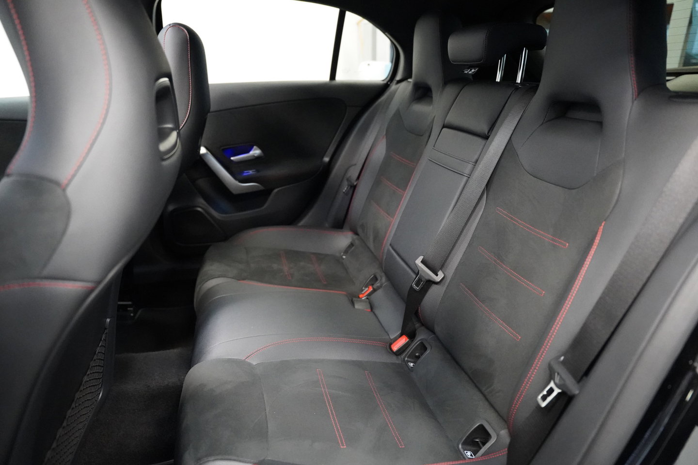 Mercedes-Benz A-Klasse 250 e Star Edition LIMITED ACC PDC Panoramadak Sfeerverlichting AMG NAP