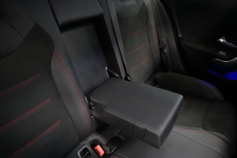 Mercedes-Benz A-Klasse 250 e Star Edition LIMITED ACC PDC Panoramadak Sfeerverlichting AMG NAP