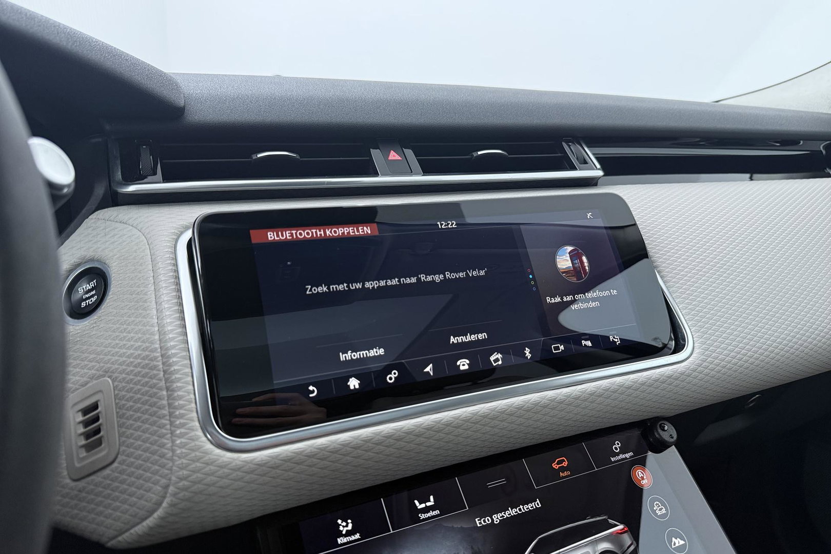 Land Rover Range Rover Velar 2.0 I4 Turbo AWD SE | Meridian Signature | Panoramadak | 360° Camera | Head-Up | Stoelventilatie+Massage | ACC | 22 Inch