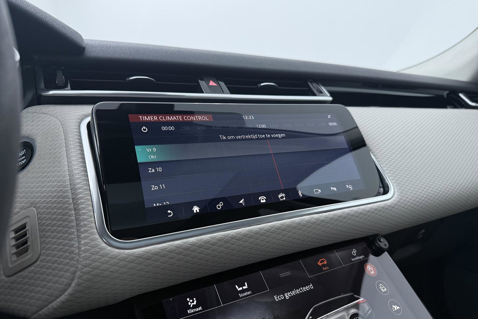 Land Rover Range Rover Velar 2.0 I4 Turbo AWD SE | Meridian Signature | Panoramadak | 360° Camera | Head-Up | Stoelventilatie+Massage | ACC | 22 Inch