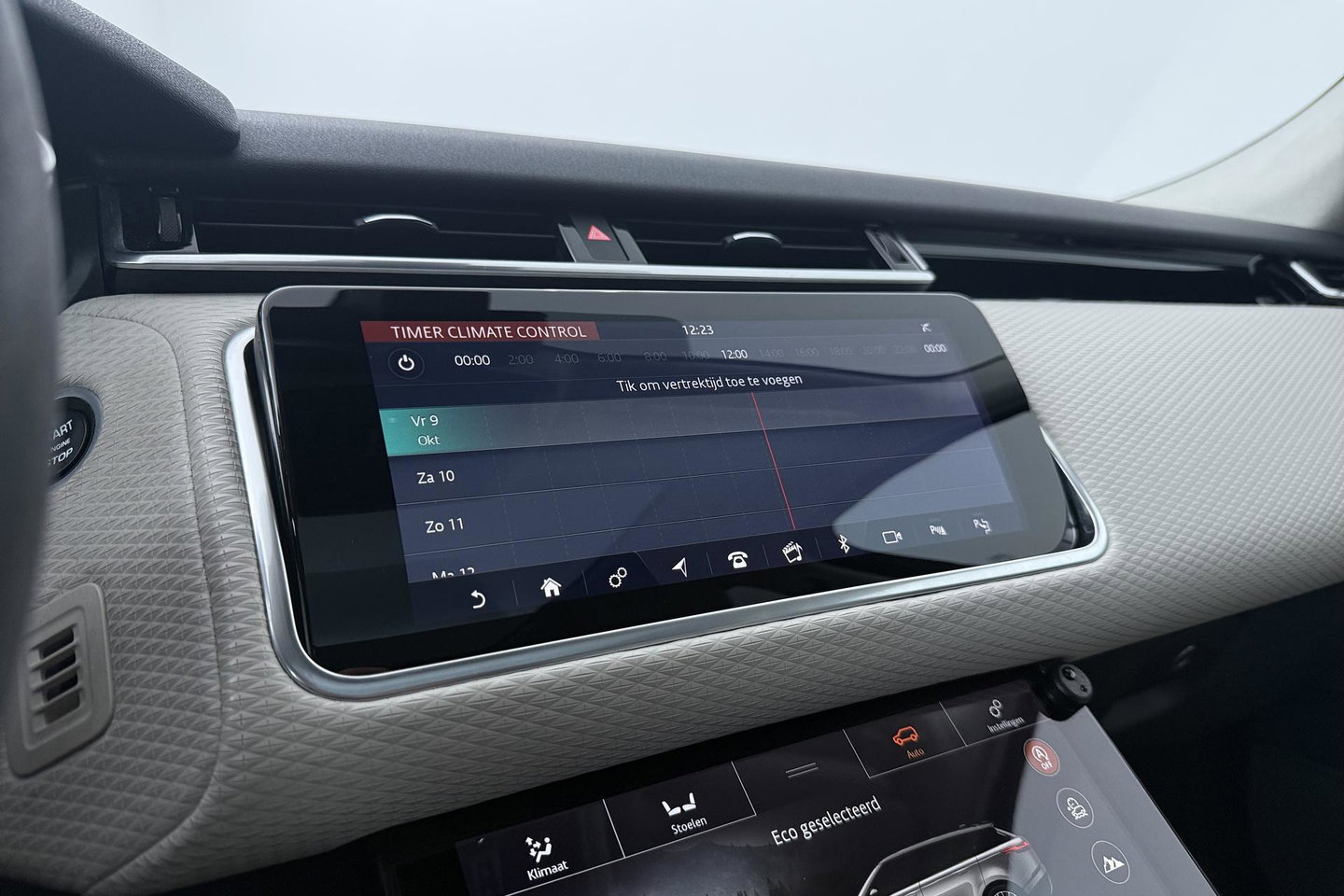 Land Rover Range Rover Velar 2.0 I4 Turbo AWD SE | Meridian Signature | Panoramadak | 360° Camera | Head-Up | Stoelventilatie+Massage | ACC | 22 Inch