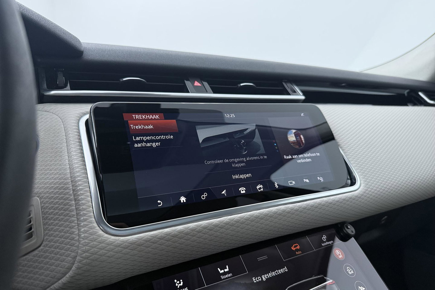 Land Rover Range Rover Velar 2.0 I4 Turbo AWD SE | Meridian Signature | Panoramadak | 360° Camera | Head-Up | Stoelventilatie+Massage | ACC | 22 Inch