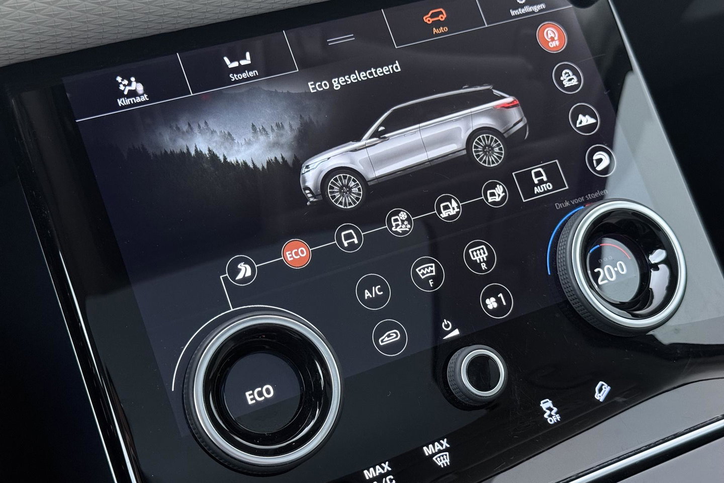 Land Rover Range Rover Velar 2.0 I4 Turbo AWD SE | Meridian Signature | Panoramadak | 360° Camera | Head-Up | Stoelventilatie+Massage | ACC | 22 Inch
