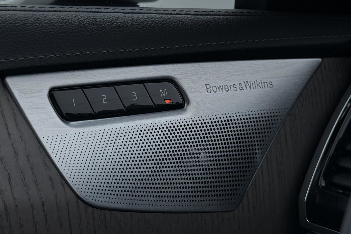 Volvo XC90 T8 Inscription | Luchtvering | Bowers&Wilkins | Stoelventilatie | Panoramadak