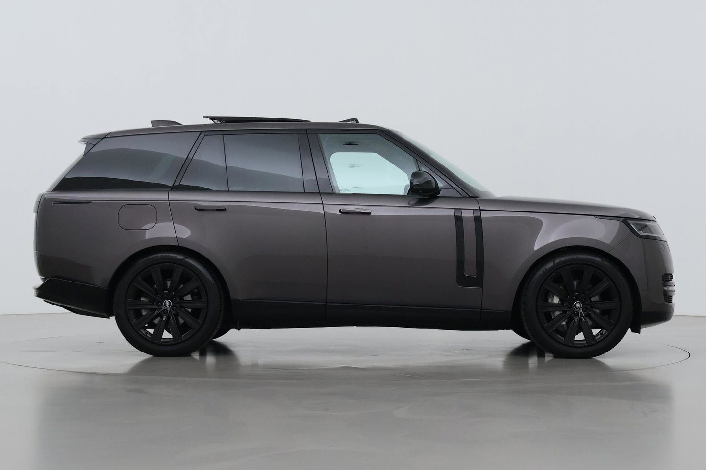 Land Rover Range Rover 3.0 P400 HSE | Meridian 3D Surround | ClearSight | Panoramadak | 360° Camera | Trekhaak | Head-Up | Stoelventilatie V+A | 22 Inch