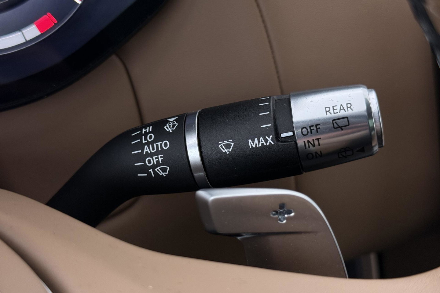 Land Rover Range Rover 3.0 P400 HSE | Meridian 3D Surround | ClearSight | Panoramadak | 360° Camera | Trekhaak | Head-Up | Stoelventilatie V+A | 22 Inch