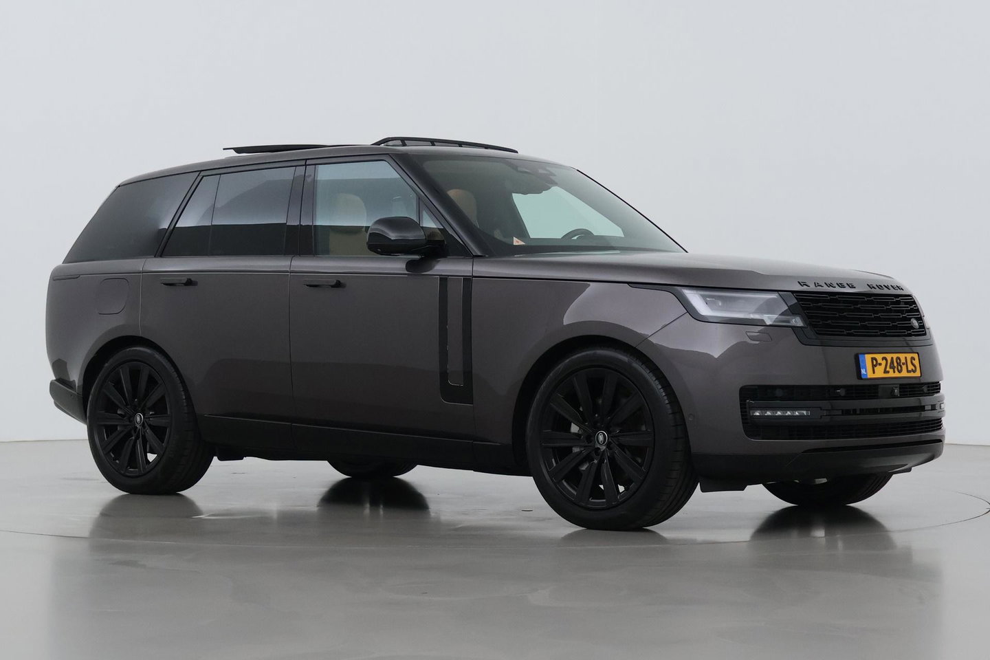 Land Rover Range Rover 3.0 P400 HSE | Meridian 3D Surround | ClearSight | Panoramadak | 360° Camera | Trekhaak | Head-Up | Stoelventilatie V+A | 22 Inch
