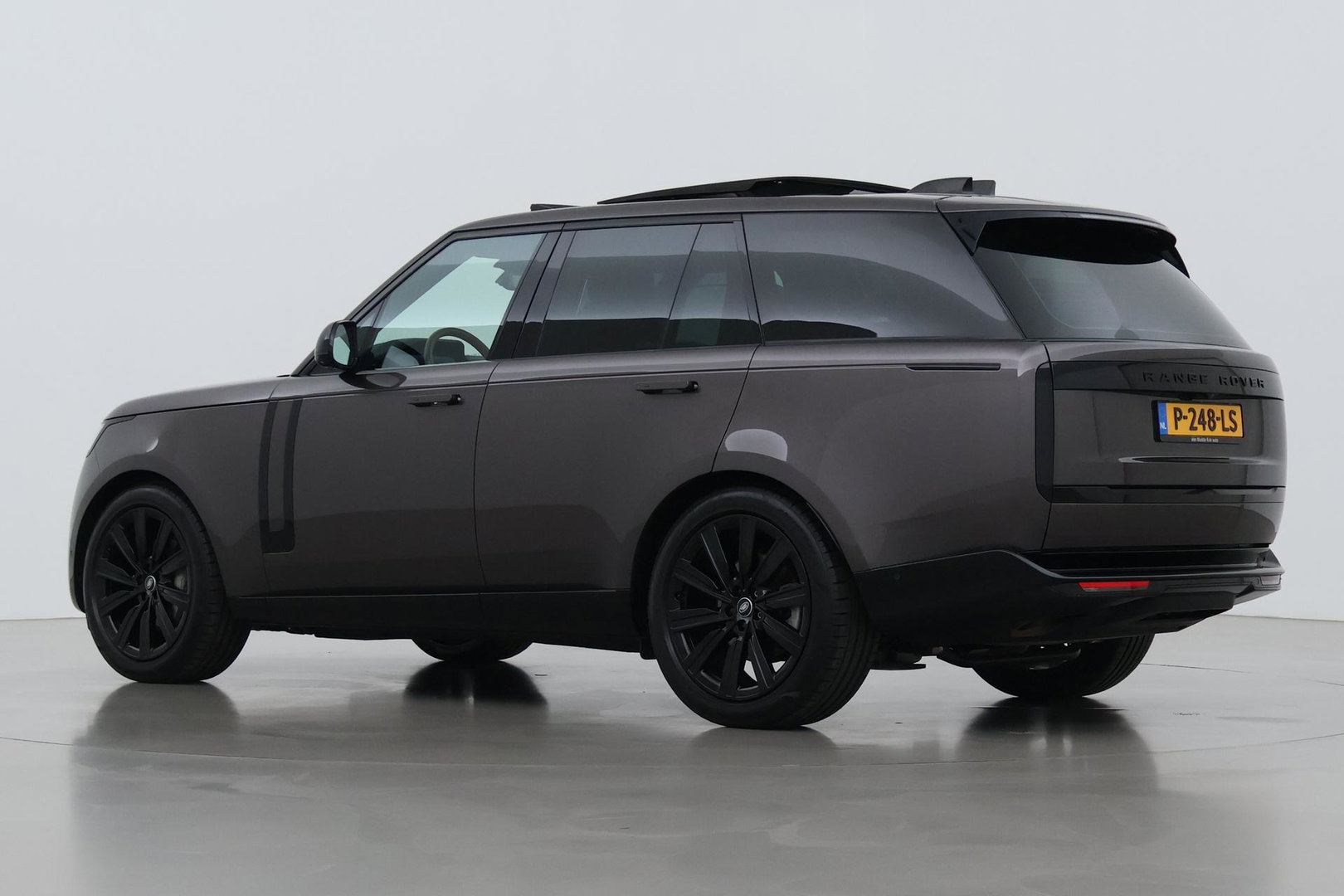 Land Rover Range Rover 3.0 P400 HSE | Meridian 3D Surround | ClearSight | Panoramadak | 360° Camera | Trekhaak | Head-Up | Stoelventilatie V+A | 22 Inch