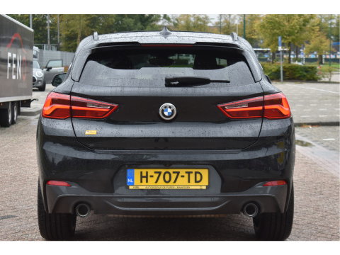 BMW X2 xDrive20i Executive Edition M-Sport 192 pk | Vol | HUD | Camera | Elekt.stoelen | Open dak | Harman/Kardon | Afn.trekhaak | Full LED | Historie