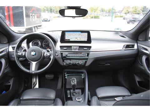 BMW X2 xDrive20i Executive Edition M-Sport 192 pk | Vol | HUD | Camera | Elekt.stoelen | Open dak | Harman/Kardon | Afn.trekhaak | Full LED | Historie