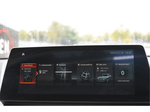 BMW X2 xDrive20i Executive Edition M-Sport 192 pk | Vol | HUD | Camera | Elekt.stoelen | Open dak | Harman/Kardon | Afn.trekhaak | Full LED | Historie