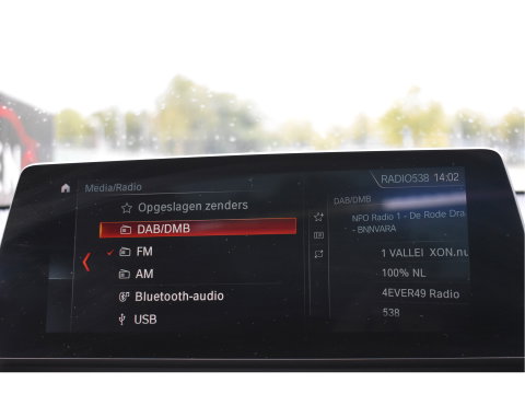 BMW X2 xDrive20i Executive Edition M-Sport 192 pk | Vol | HUD | Camera | Elekt.stoelen | Open dak | Harman/Kardon | Afn.trekhaak | Full LED | Historie