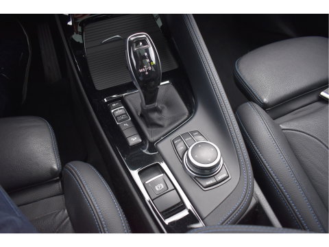 BMW X2 xDrive20i Executive Edition M-Sport 192 pk | Vol | HUD | Camera | Elekt.stoelen | Open dak | Harman/Kardon | Afn.trekhaak | Full LED | Historie